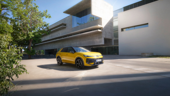 Angebot: T-Roc R-Line Werbebild 1