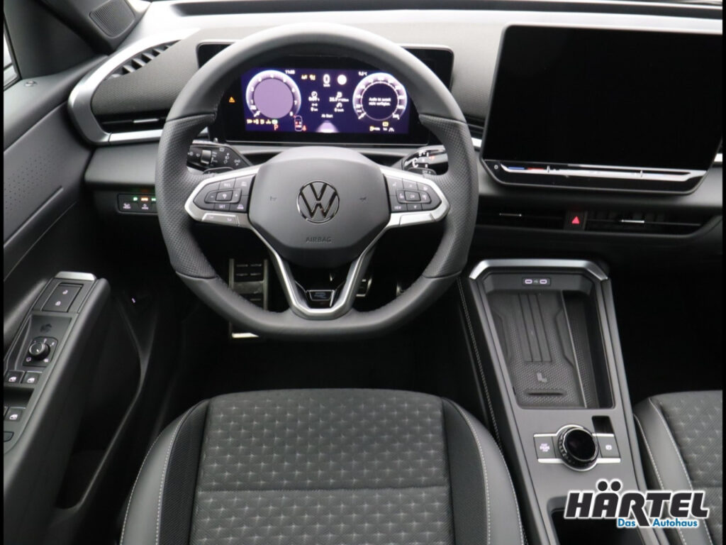 VOLKSWAGEN T-Roc Exposé-Bild 10